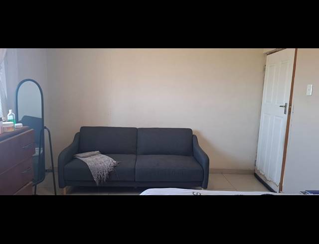 2 BEDROOM HOUSE FOR SALE IN NTUZUMA